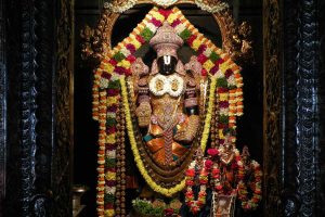 sri srinivasa govinda with krishna rukmini satyabhama