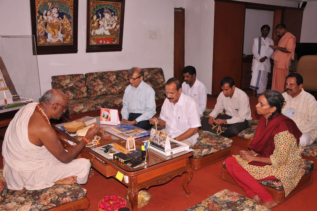 Sri D V Sadananda Gowda